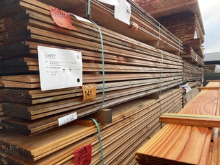 Ca. 108x Douglas zweeds rabat, 26x190mm, lengte 300cm